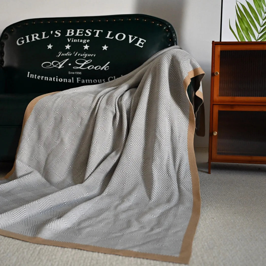 New Stripe Knitted Blanket And Bedspread Soft Leisure Sofa Cover Homestays Hotel Bed End Towel Nap Blanket Cover Warm Shawl